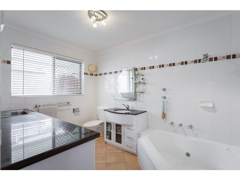 3/7 Mount Henry Road, Como WA 6152