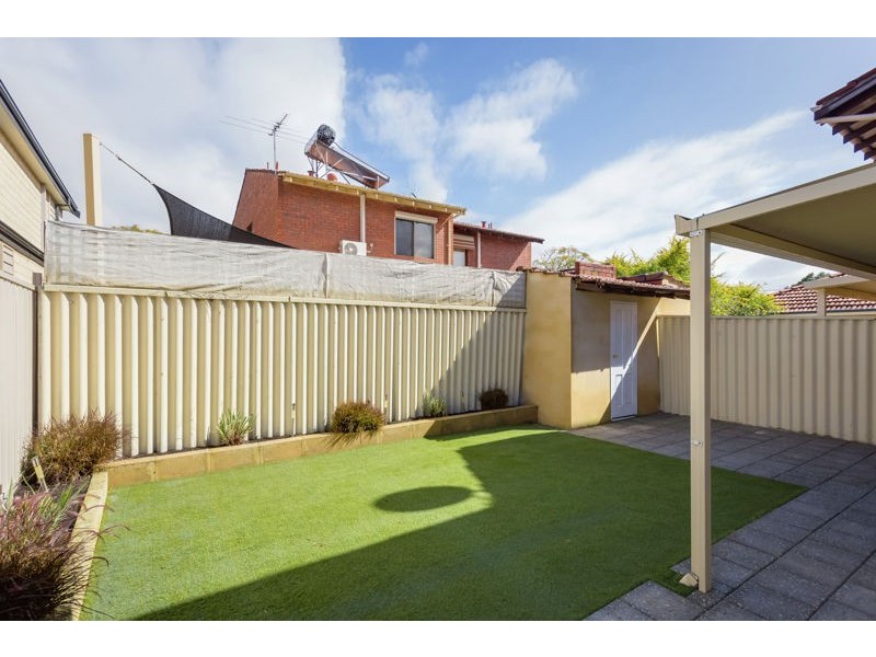 3/7 Mount Henry Road, Como WA 6152