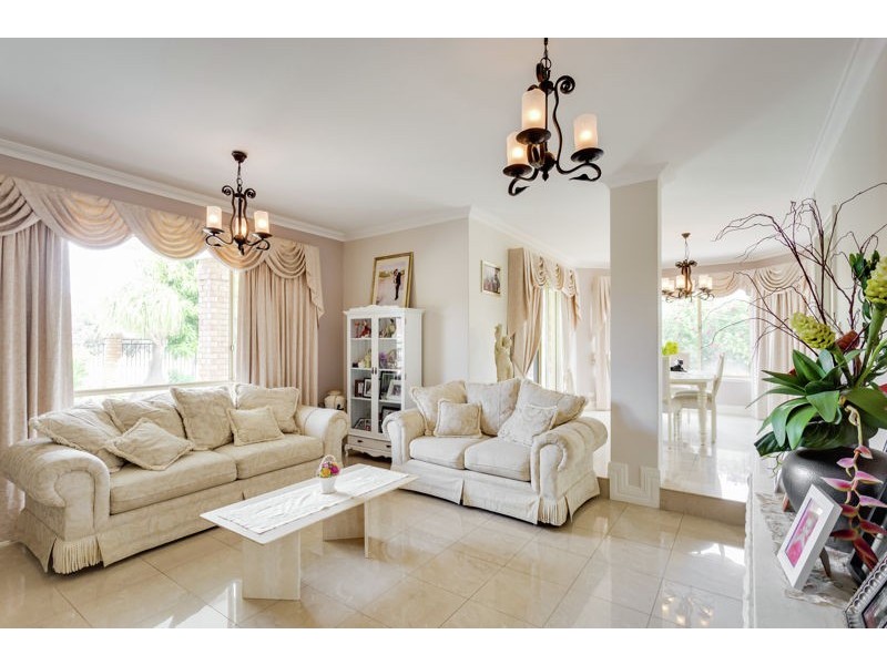 63 Kilkenny Circle, Waterford WA 6152