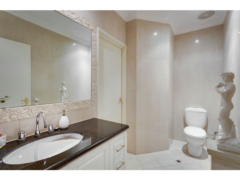 63 Kilkenny Circle, Waterford WA 6152