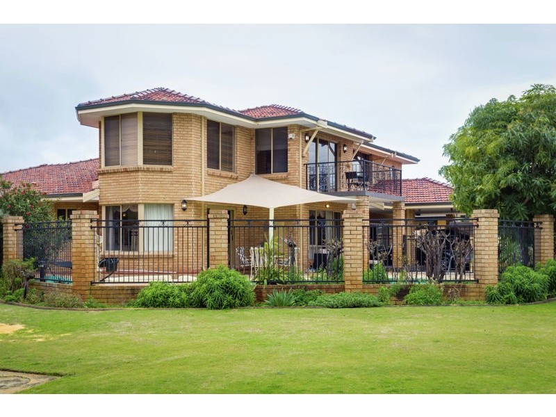 63 Kilkenny Circle, Waterford WA 6152