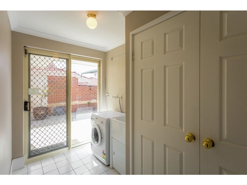 1/42 Cale Street, Como WA 6152