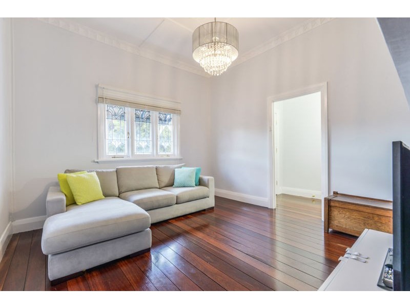 17 Gallipoli Street, Lathlain WA 6100