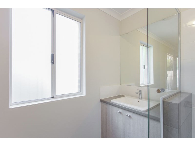 21A Fitzroy Street, Queens Park WA 6107