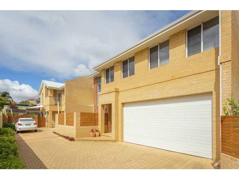 2/174 Gwenyfred Road, Kensington WA 6151