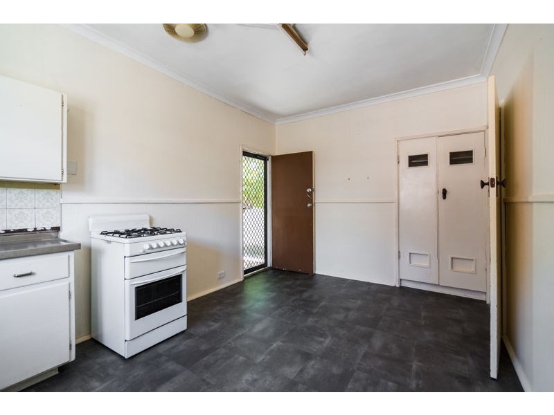 81 Alvah Street, St James WA 6102