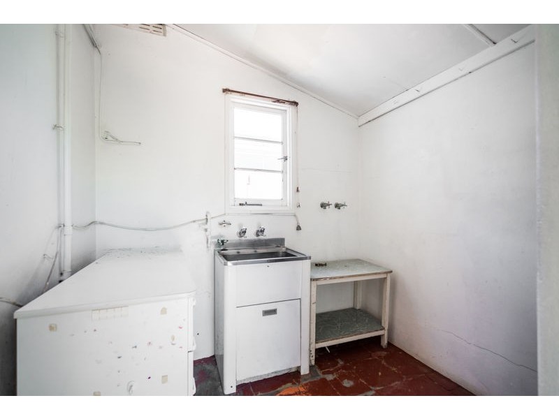 81 Alvah Street, St James WA 6102