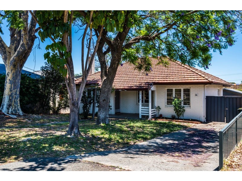 81 Alvah Street, St James WA 6102