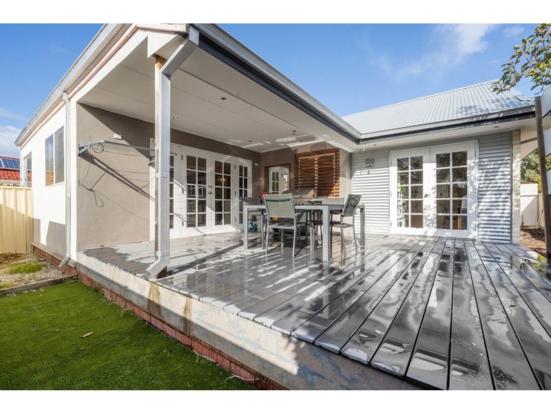 138 Manning Road, Manning WA 6152