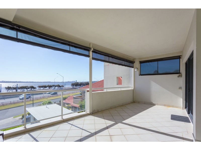 7/105 Melville Parade, Como WA 6152