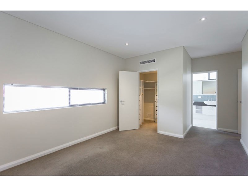 7/105 Melville Parade, Como WA 6152