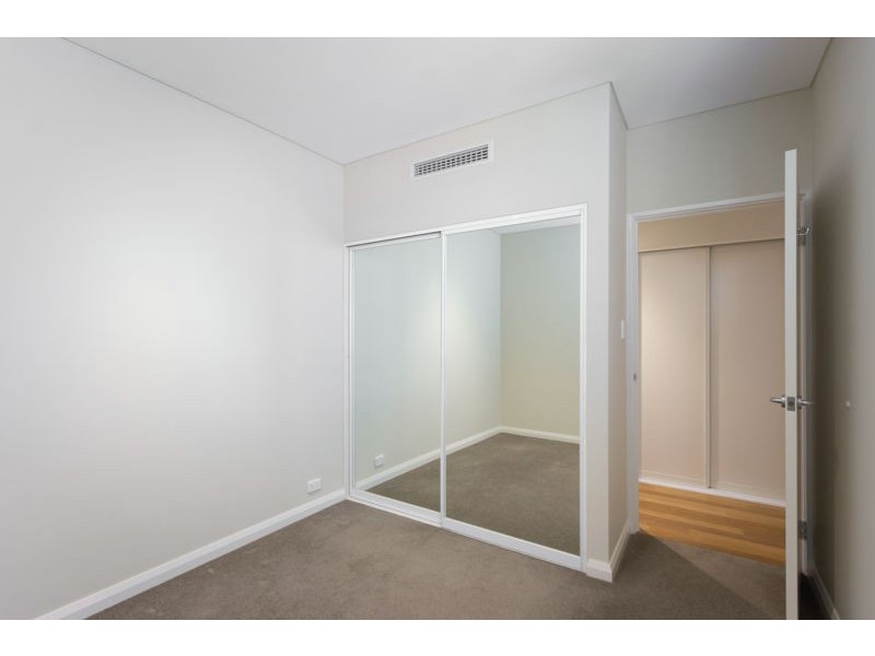 7/105 Melville Parade, Como WA 6152