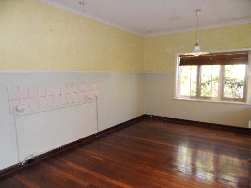 49 Bickley Crescent, Manning WA 6152