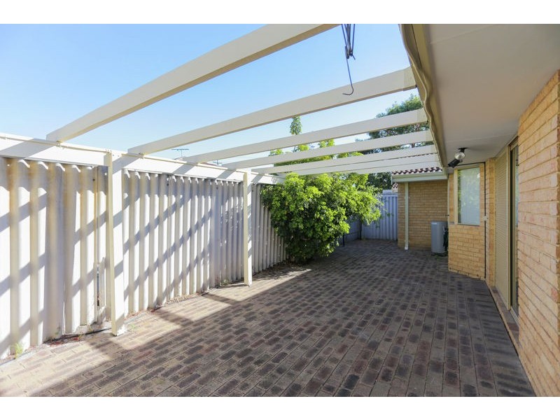 2/52 Carnarvon Street, East Victoria Park WA 6101