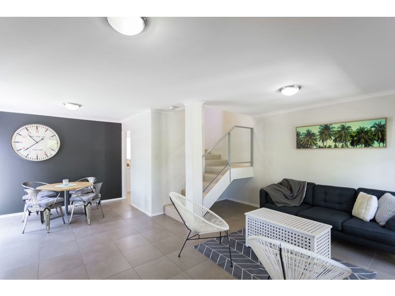 1/98 Clydesdale Street, Como WA 6152