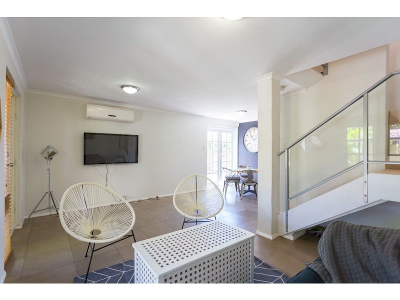 1/98 Clydesdale Street, Como WA 6152