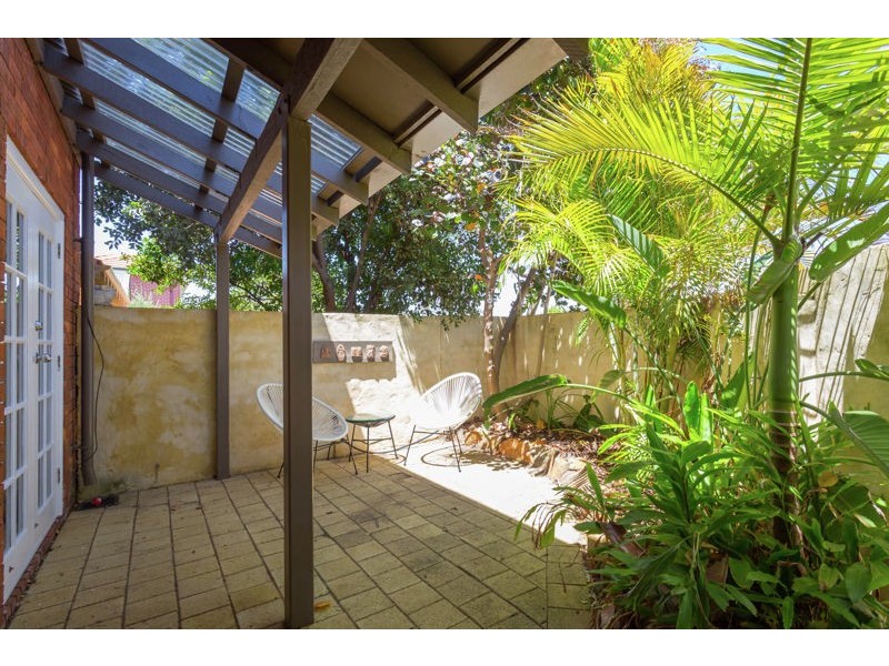 1/98 Clydesdale Street, Como WA 6152