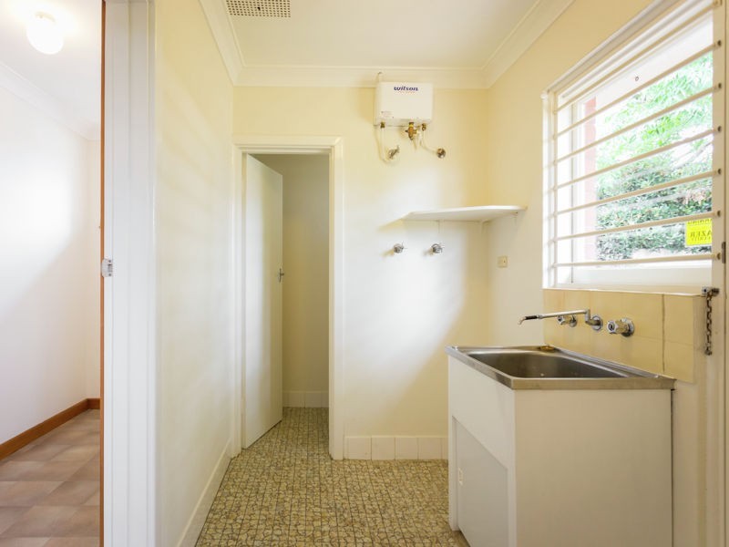 55 Satellite Place, Carlisle WA 6101