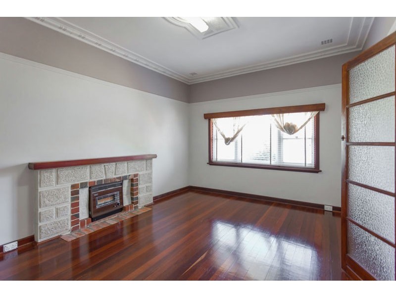 19 Bessell Avenue, Como WA 6152