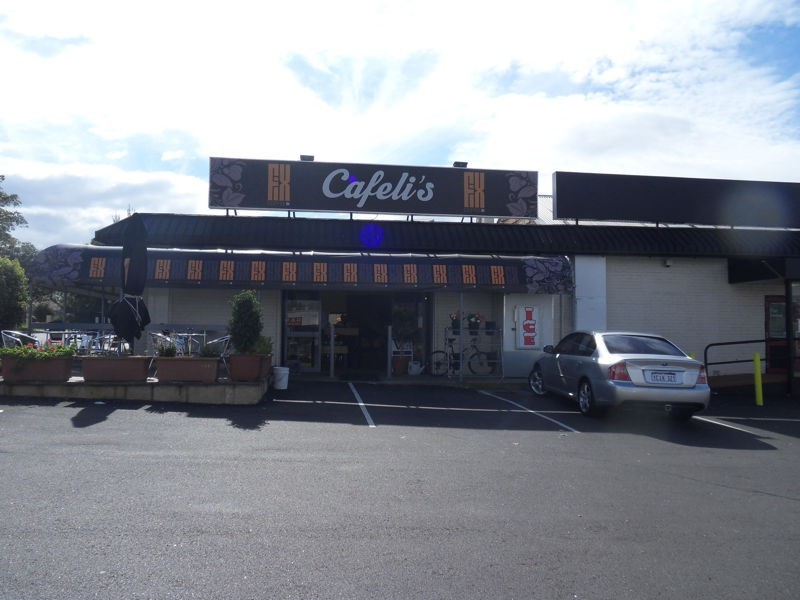 2/120 Robert Street, Como WA 6152