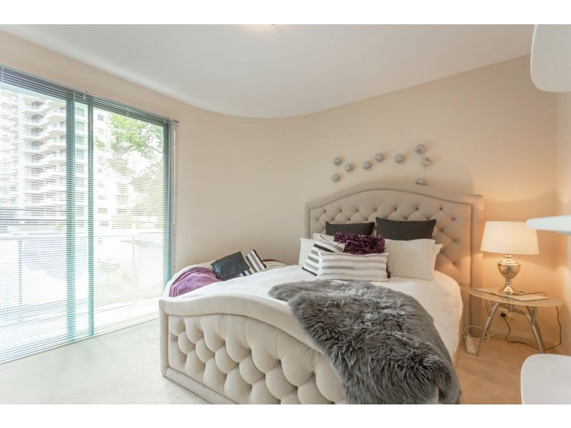 1/10 Kings Park Avenue, Crawley WA 6009