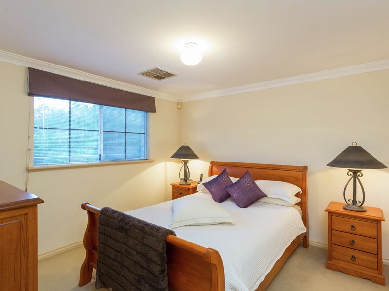 1/4 Bessell Avenue, Como WA 6152