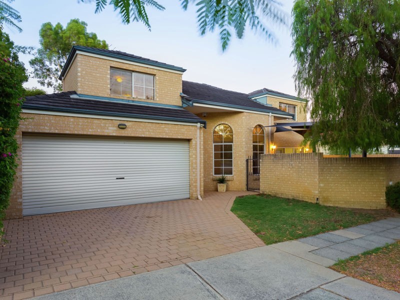 1/4 Bessell Avenue, Como WA 6152