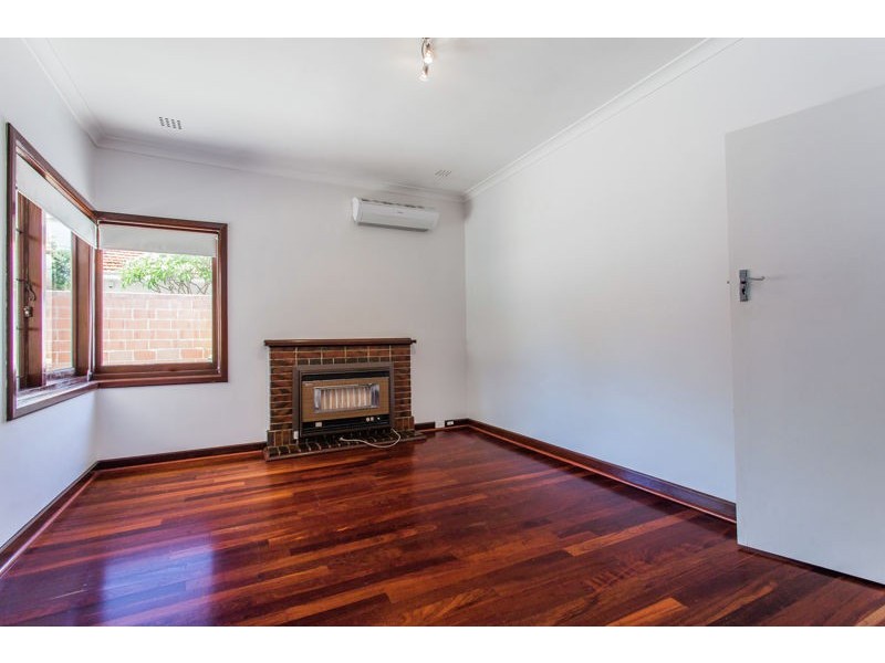 54 Hill View Terrace, St James WA 6102