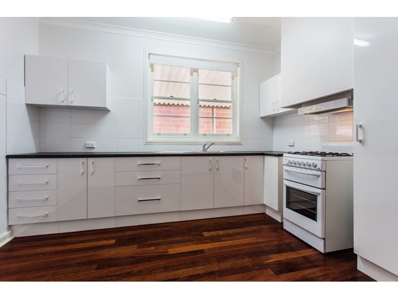 54 Hill View Terrace, St James WA 6102