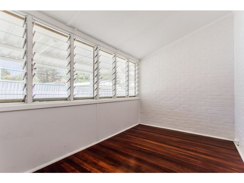 54 Hill View Terrace, St James WA 6102