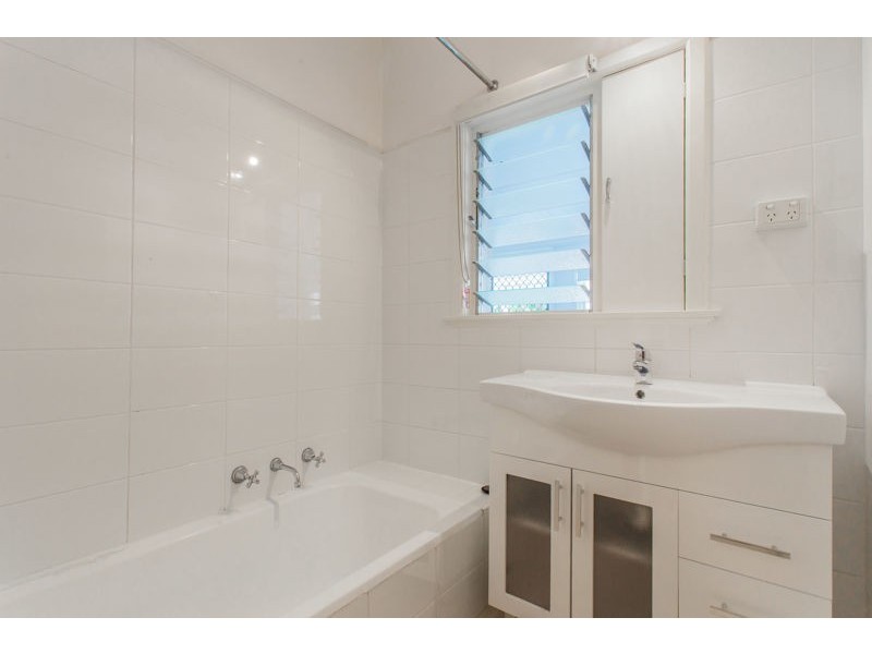 54 Hill View Terrace, St James WA 6102