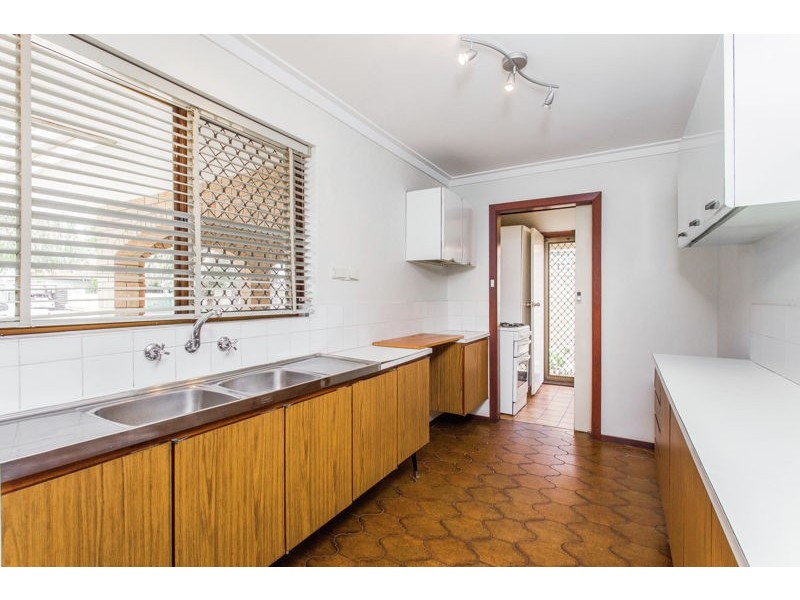 1/11 Talbot Avenue, Como WA 6152