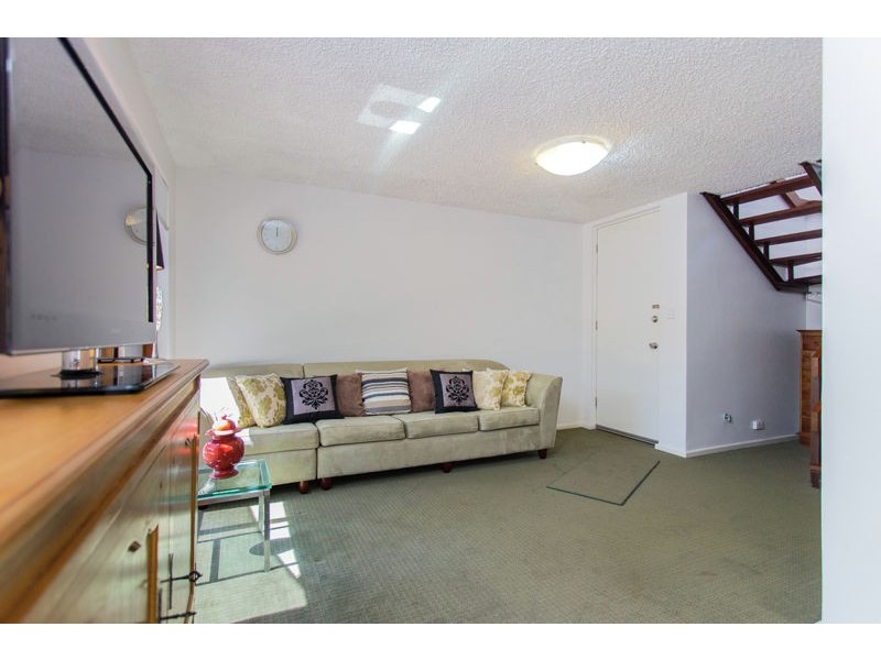 4/4 Lawrence Street, Como WA 6152