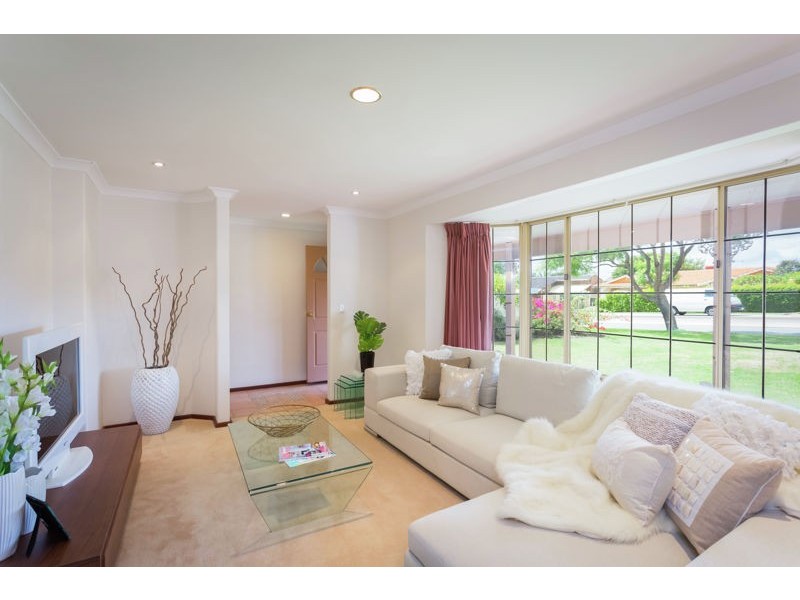 26 Marcus Avenue, Booragoon WA 6154