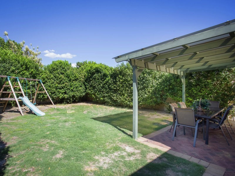 8A Pepler Avenue, Salter Point WA 6152