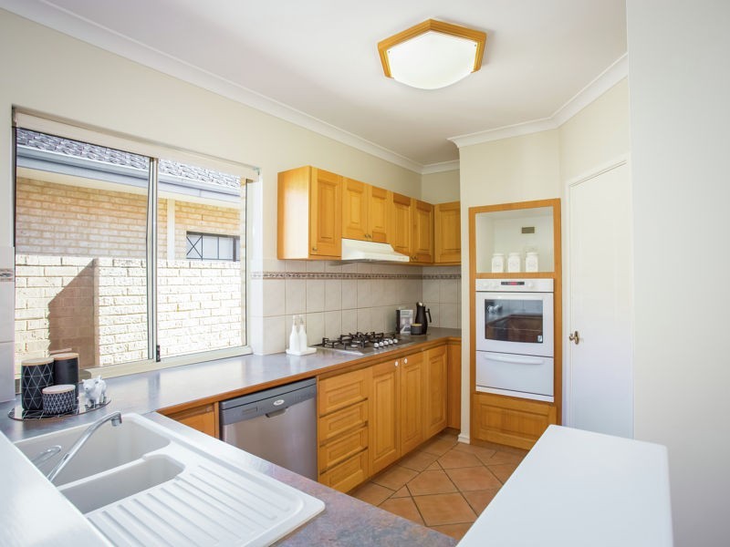 8A Pepler Avenue, Salter Point WA 6152
