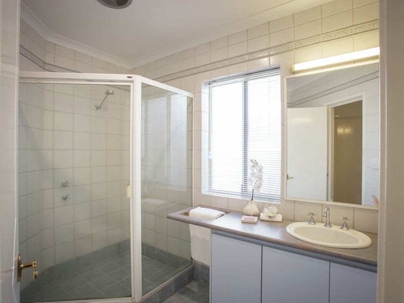 8A Pepler Avenue, Salter Point WA 6152