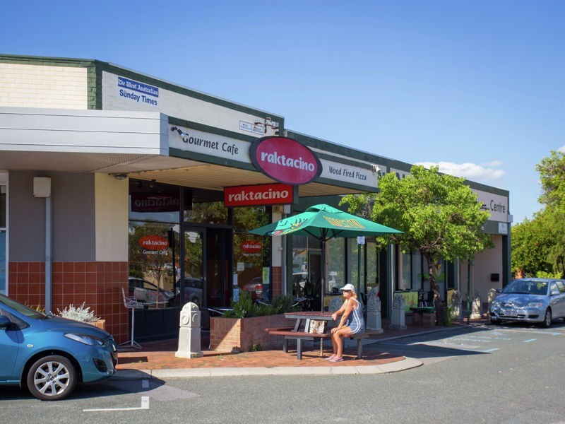 8A Pepler Avenue, Salter Point WA 6152