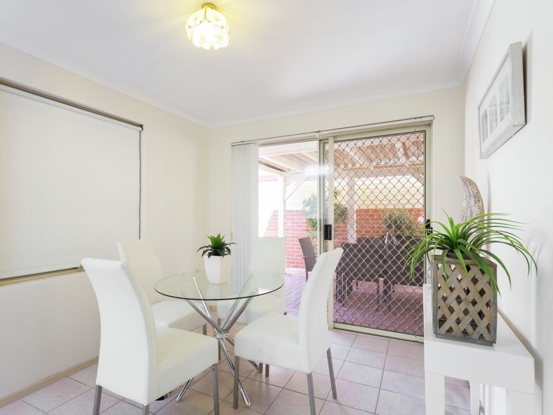 90 Cloister Avenue, Manning WA 6152