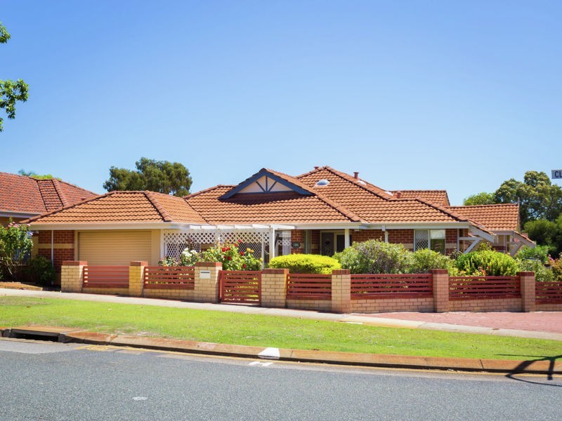 90 Cloister Avenue, Manning WA 6152