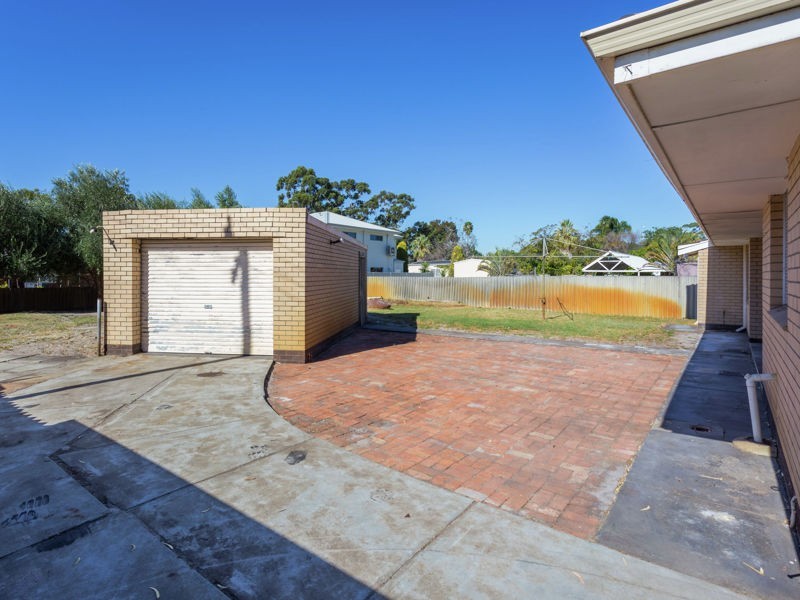 55 Leake Street, Belmont WA 6104