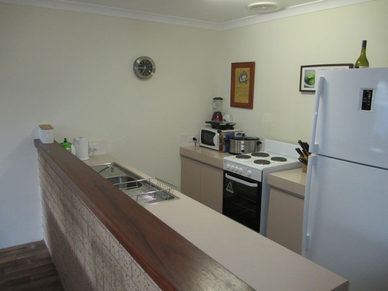 4/49 Mosaic Street, Shelley WA 6148