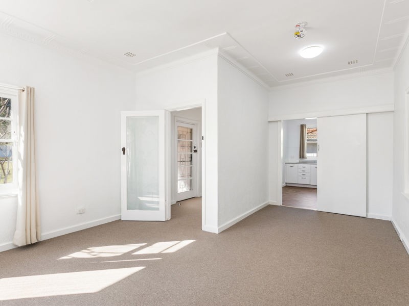 5 Monash Avenue, Como WA 6152