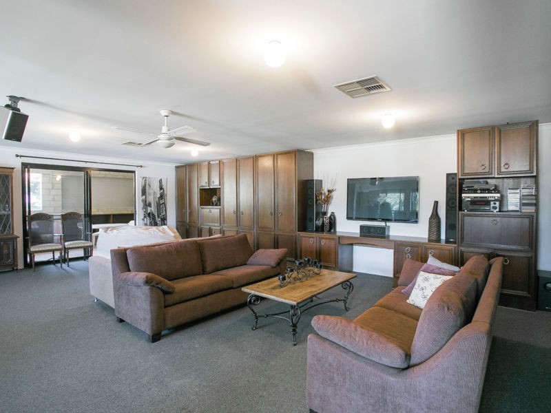 24 Stiles Avenue, Burswood WA 6100