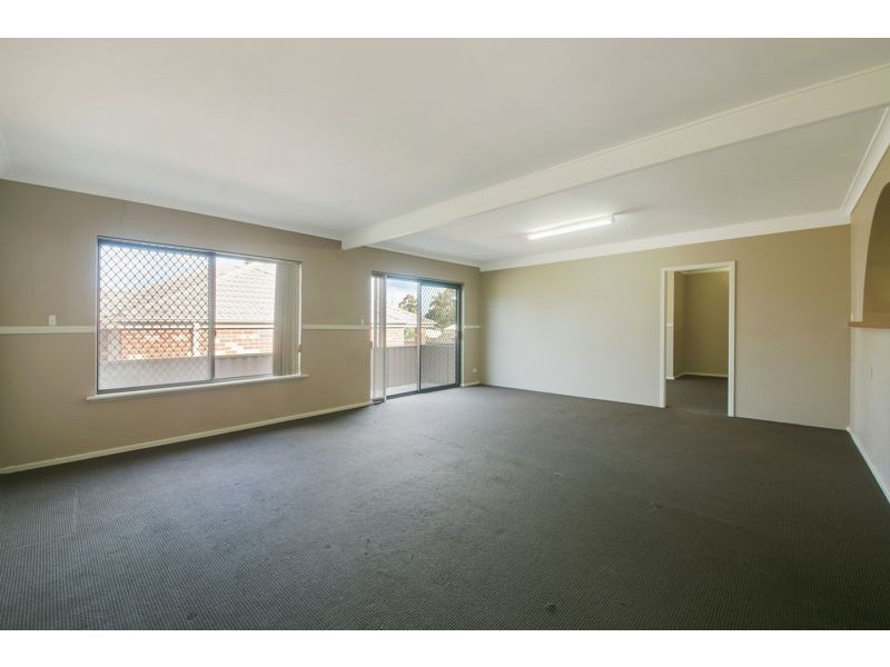 35A Clovelly Crescent, Lynwood WA 6147