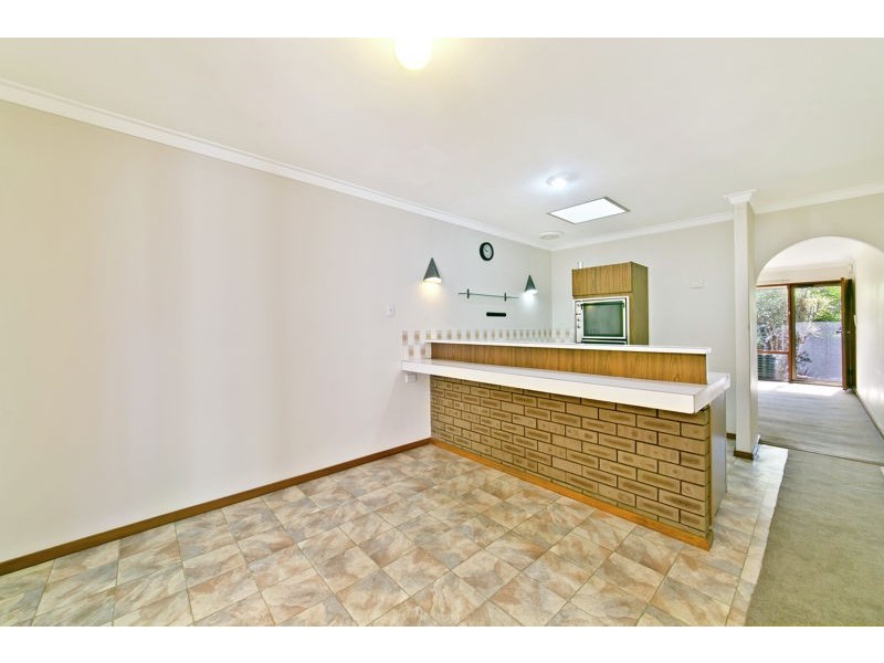 2/61 Cale Street, Como WA 6152