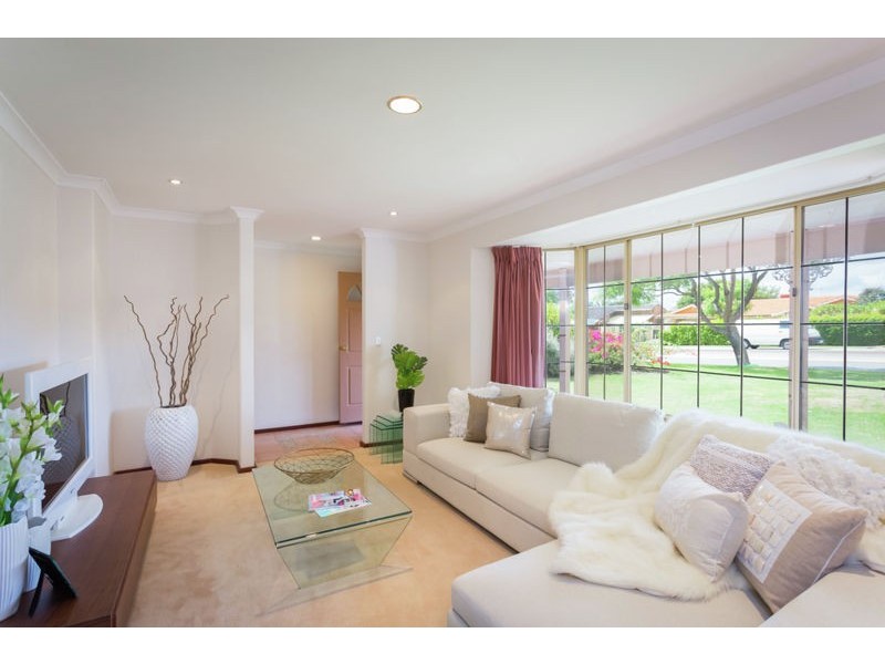 26 Marcus Avenue, Booragoon WA 6154