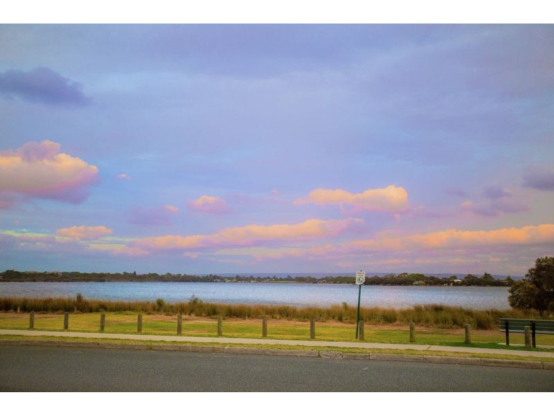25b Sulman Avenue, Salter Point WA 6152