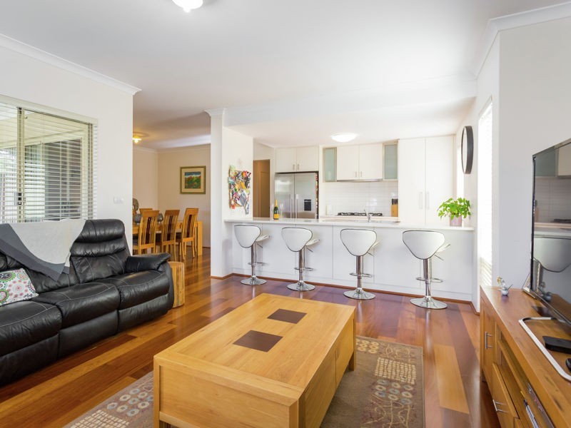 9A Chiswick Street, Riverton WA 6148