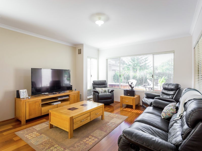 9A Chiswick Street, Riverton WA 6148